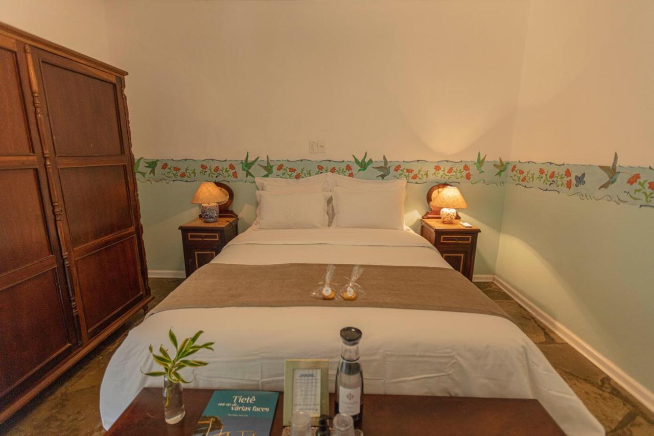 ソロカーバ Fazenda Alvorada Bed & Breakfast エクステリア 写真