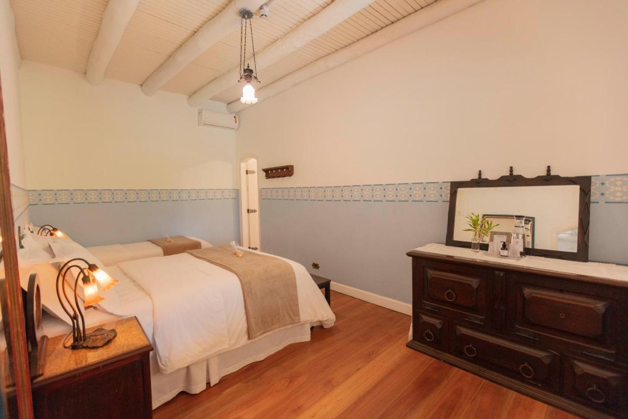ソロカーバ Fazenda Alvorada Bed & Breakfast エクステリア 写真